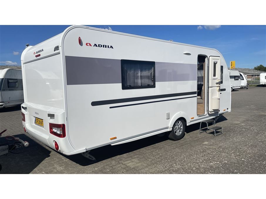 Adria Adora 572 UT